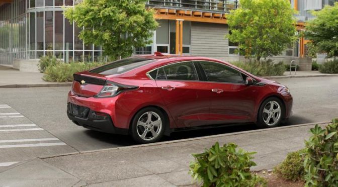Mr. Mobile Reviews the 2017 Chevy Volt